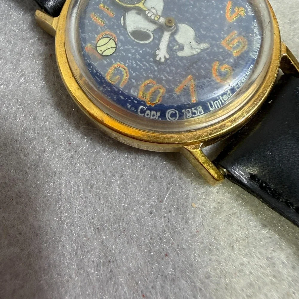 Vintage 1979 Timex Snoopy Tennis Mystery Dial United Features Syndicate Untested